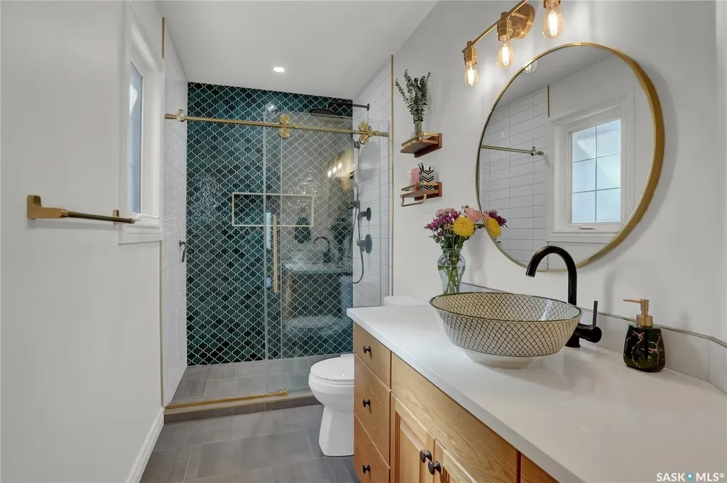 35 Marigold Crescent Moose Jaw SK S6J 1L2