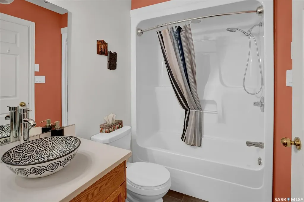 35 Marigold Crescent Moose Jaw SK S6J 1L2