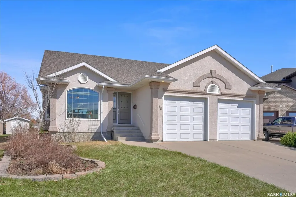 35 Marigold Crescent Moose Jaw SK S6J 1L2