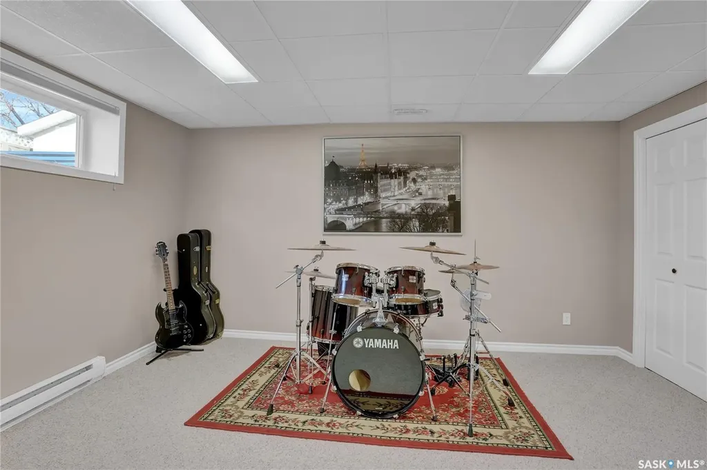 35 Marigold Crescent Moose Jaw SK S6J 1L2