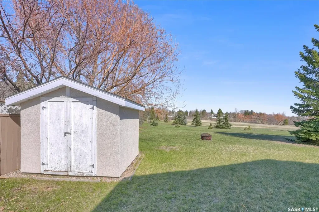 35 Marigold Crescent Moose Jaw SK S6J 1L2