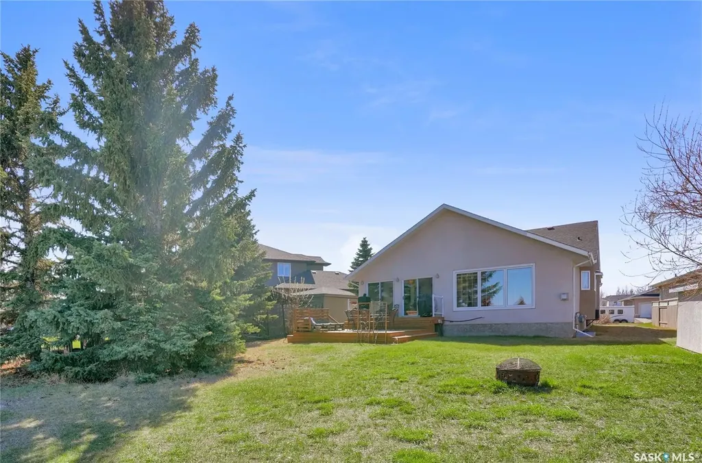 35 Marigold Crescent Moose Jaw SK S6J 1L2