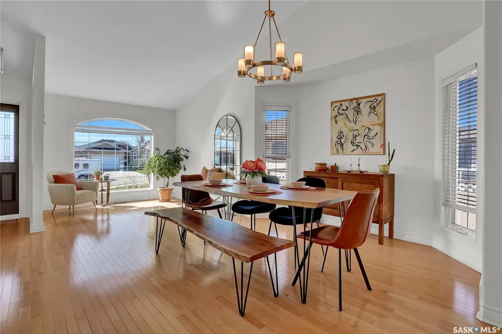 35 Marigold Crescent Moose Jaw SK S6J 1L2