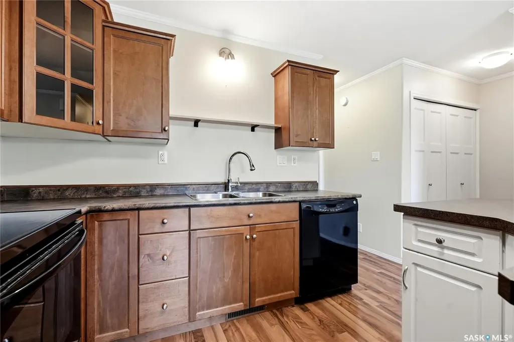 1022 Hampton Circle Saskatoon SK S7R 0K4