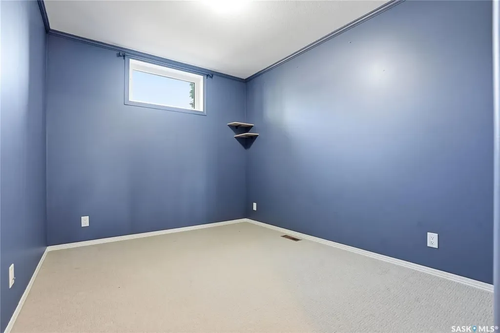 1022 Hampton Circle Saskatoon SK S7R 0K4
