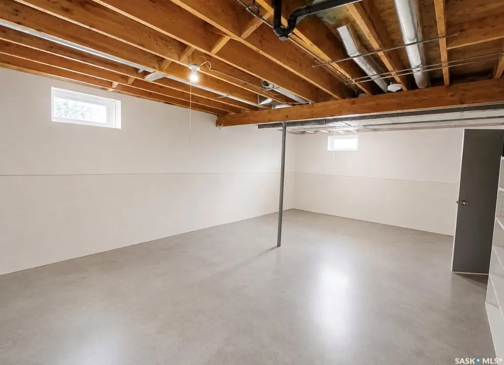 225 Westview Drive N Coronach SK S0H 0Z0