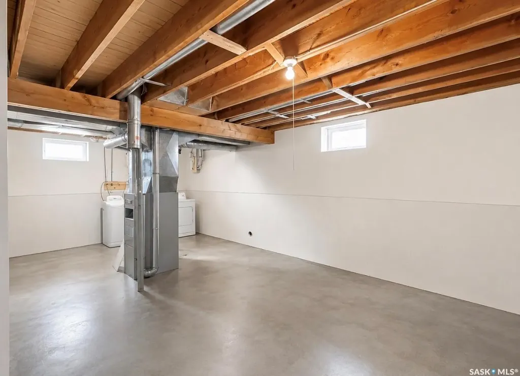 225 Westview Drive N Coronach SK S0H 0Z0
