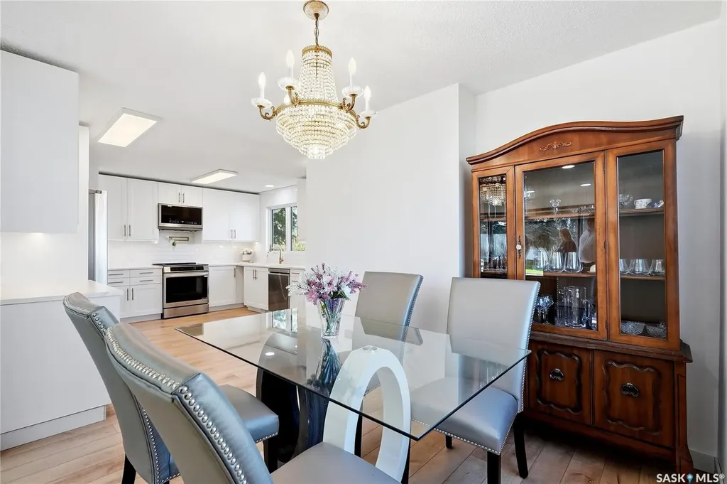28 Malta Crescent Saskatoon SK S7L 3W1