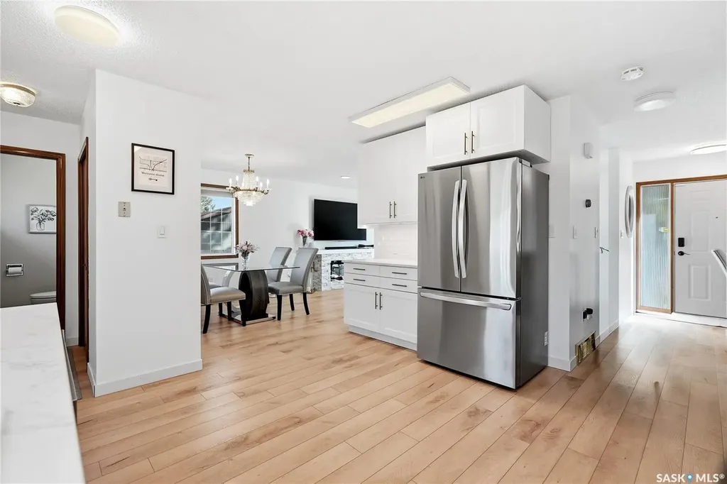 28 Malta Crescent Saskatoon SK S7L 3W1
