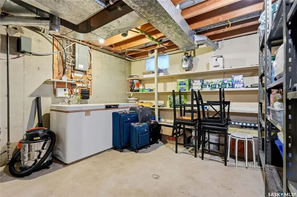 28 Malta Crescent Saskatoon SK S7L 3W1