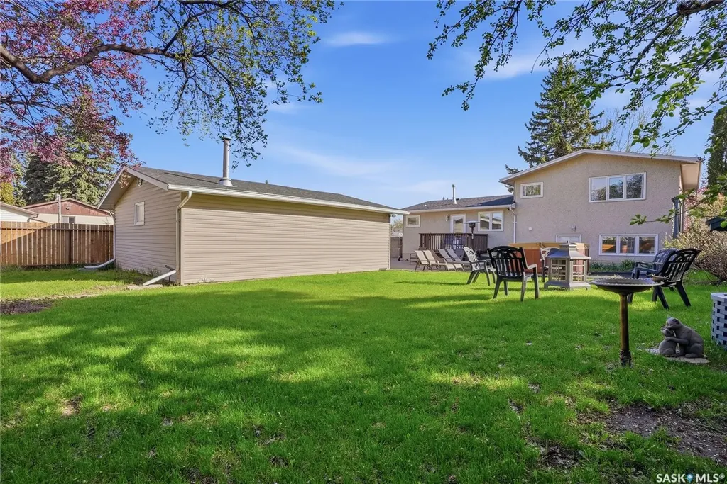 28 Malta Crescent Saskatoon SK S7L 3W1