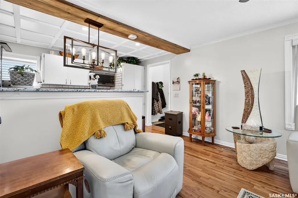 545 Coteau Street W Moose Jaw SK S6H 5E3