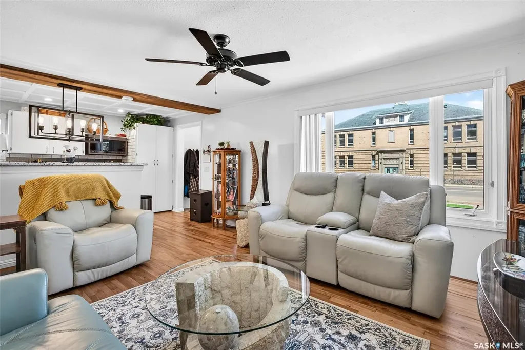 545 Coteau Street W Moose Jaw SK S6H 5E3