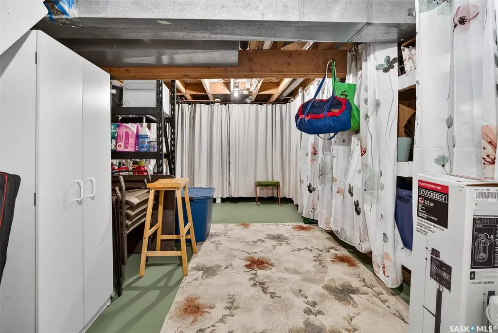 545 Coteau Street W Moose Jaw SK S6H 5E3