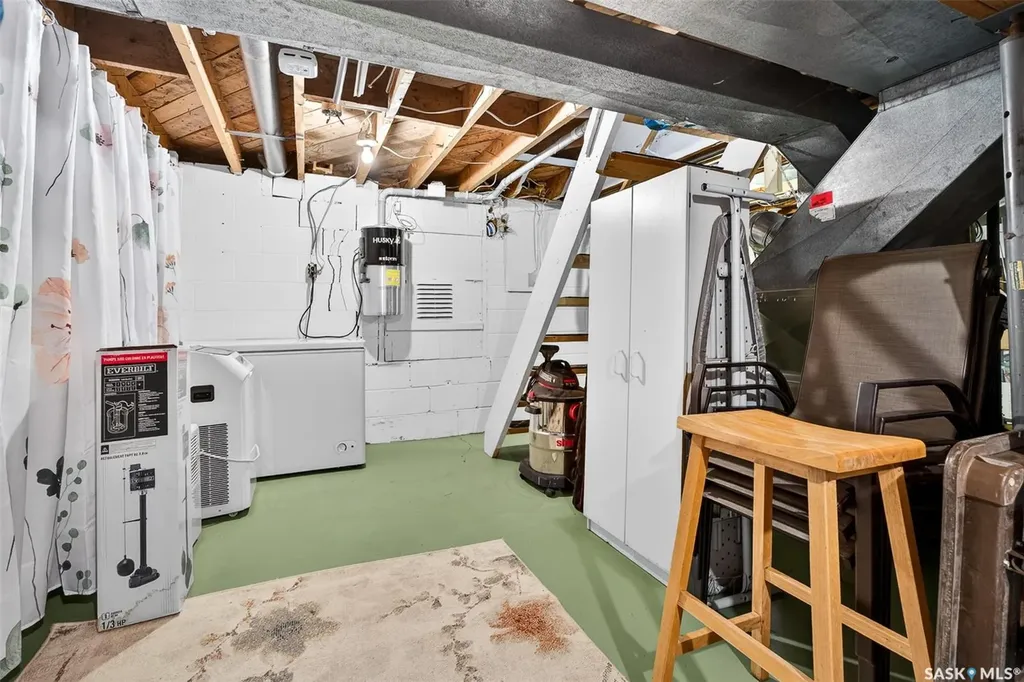 545 Coteau Street W Moose Jaw SK S6H 5E3