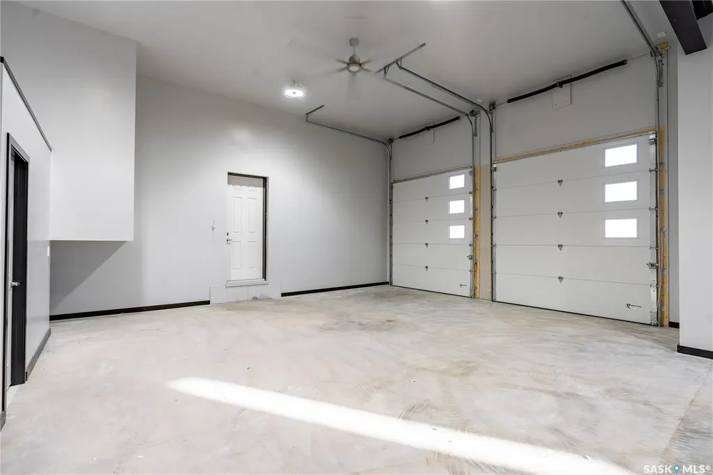 8 Loewen Court Warman SK S0K 1A0