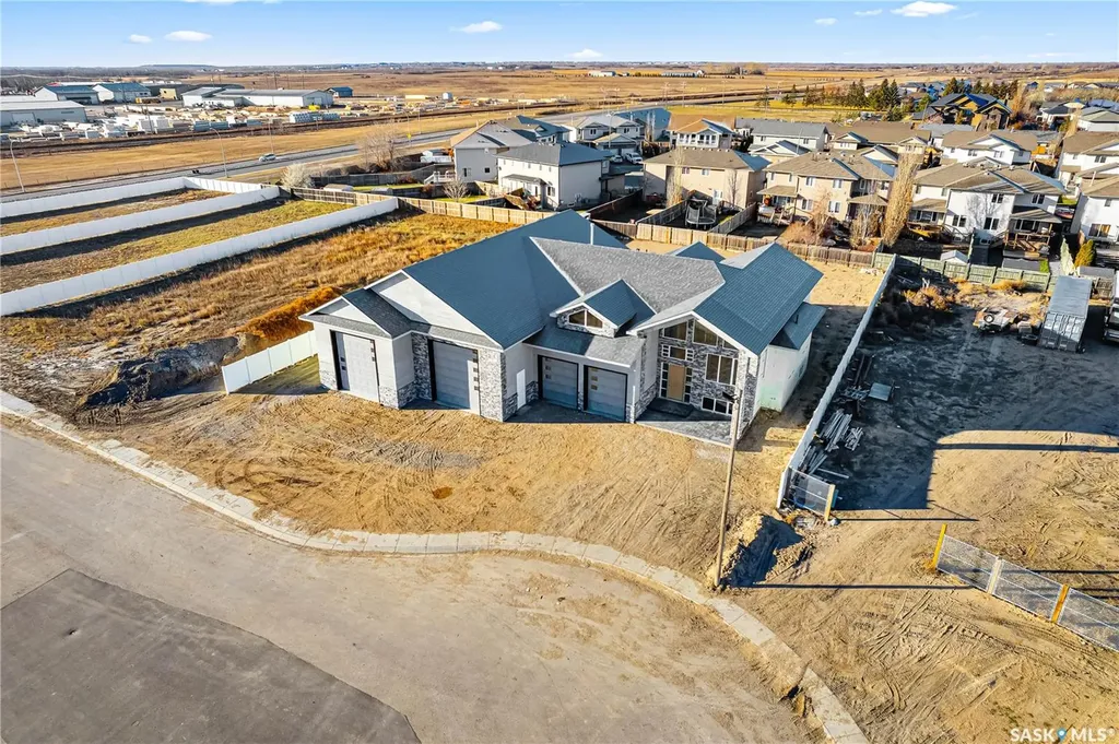 1 Loewen Court Warman SK S0K 1A0