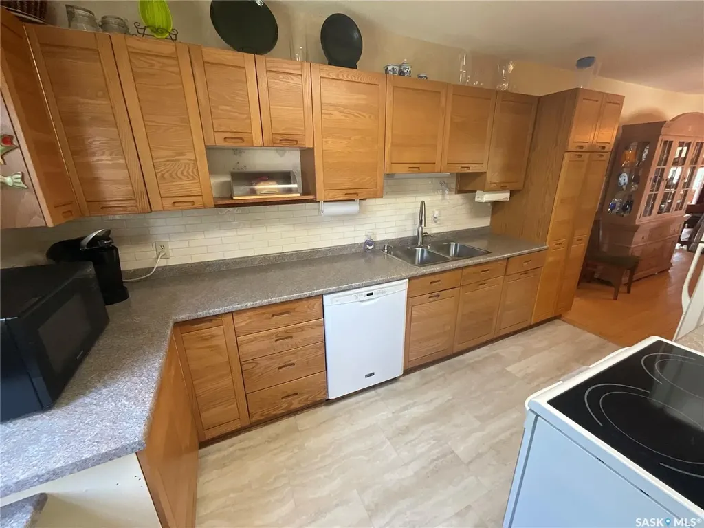 5609 Scott's Point Road Wakaw SK S0K 4P0
