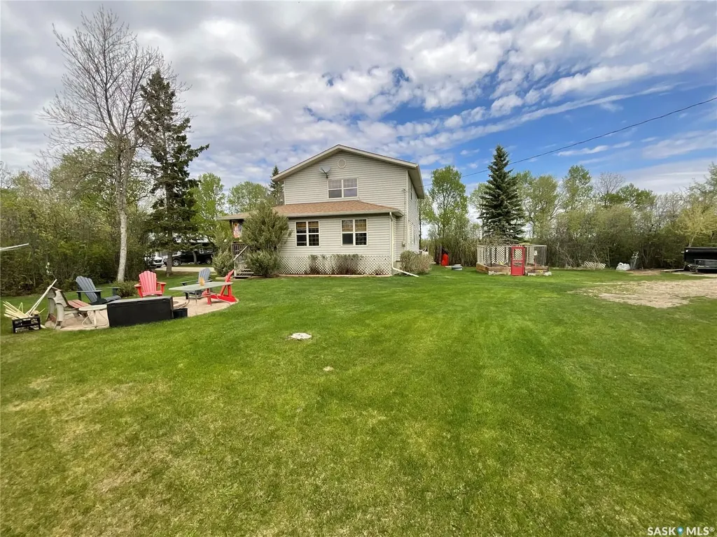 5609 Scott's Point Road Wakaw SK S0K 4P0