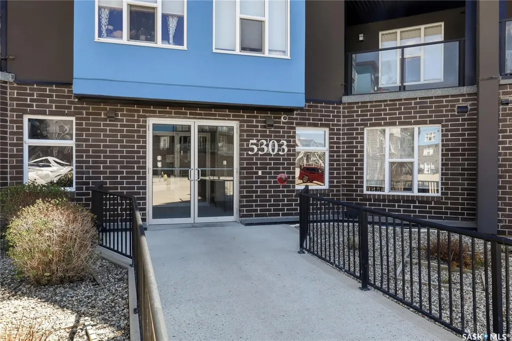 5303 Universal Crescent Regina SK S4W 0L1