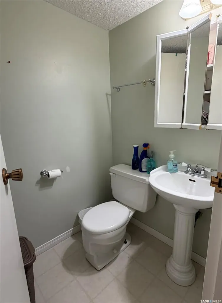 331 Pendygrasse Road Saskatoon SK S7M 4R3