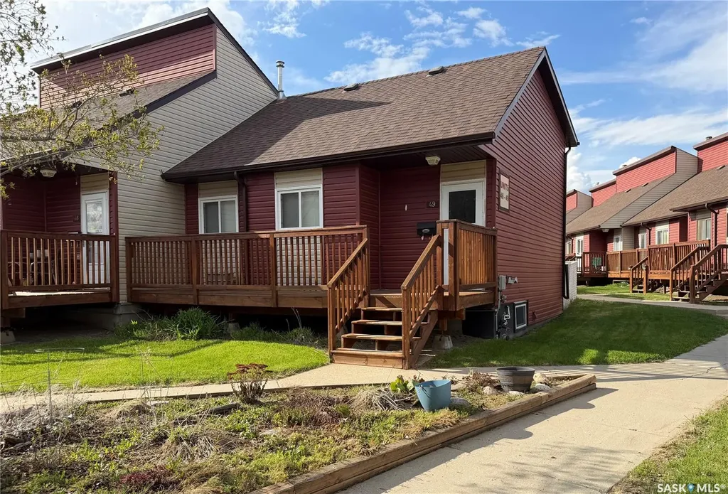 331 Pendygrasse Road Saskatoon SK S7M 4R3