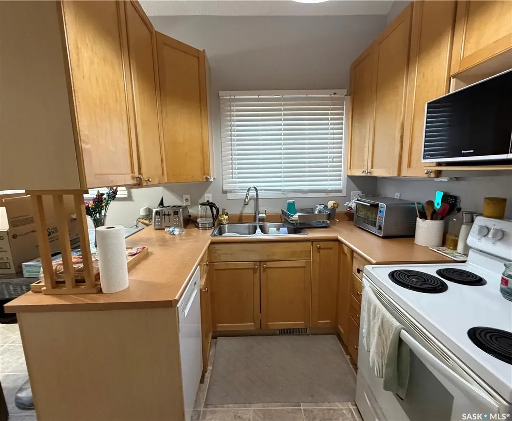 331 Pendygrasse Road Saskatoon SK S7M 4R3