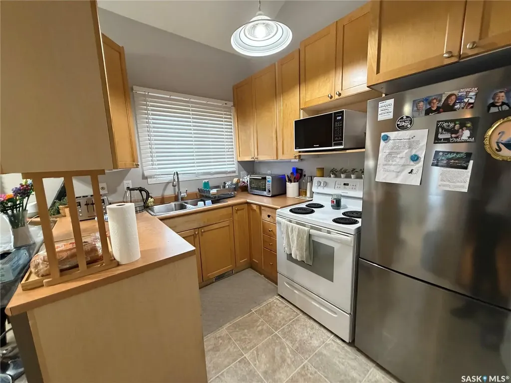 331 Pendygrasse Road Saskatoon SK S7M 4R3
