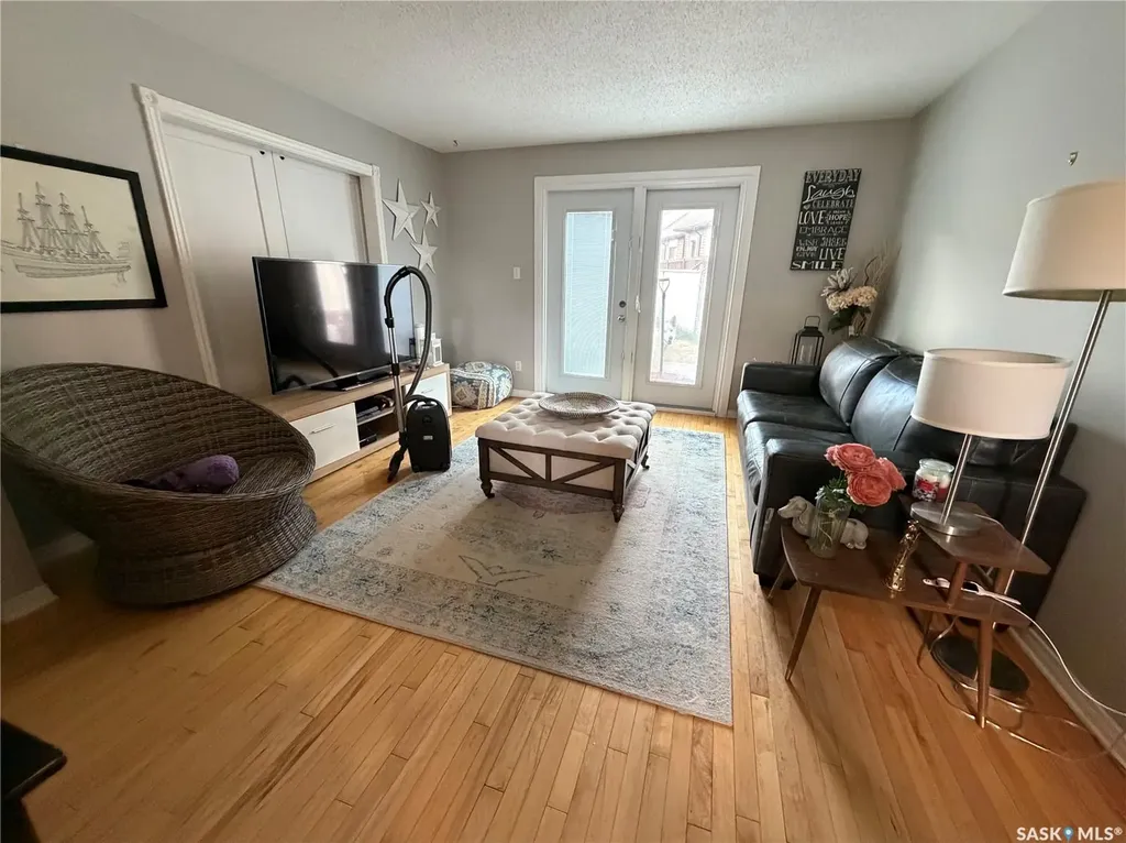 331 Pendygrasse Road Saskatoon SK S7M 4R3