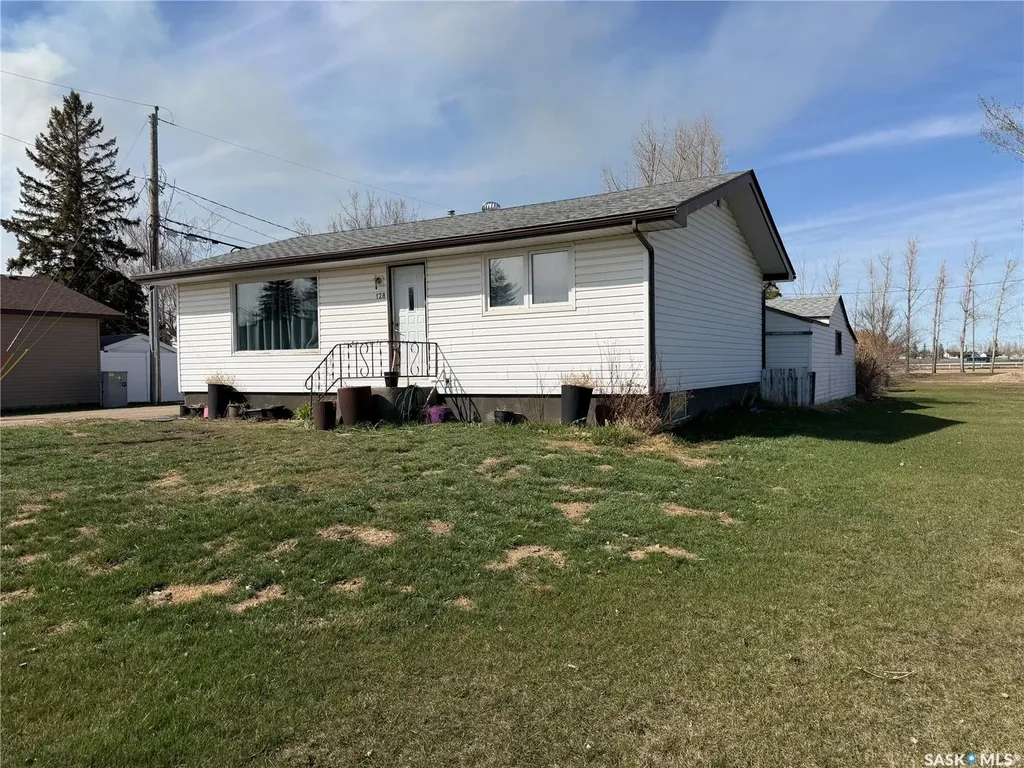 128 9th Street E Melville SK S0A 2P0