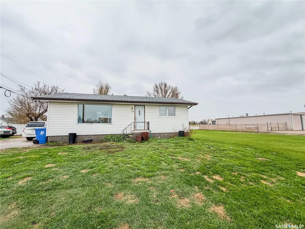128 9th Street E Melville SK S0A 2P0