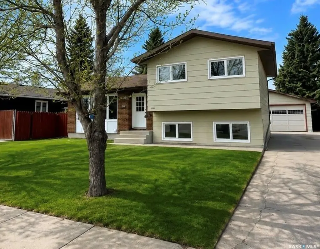 1510 Mckercher Drive Saskatoon SK S7H 5J9