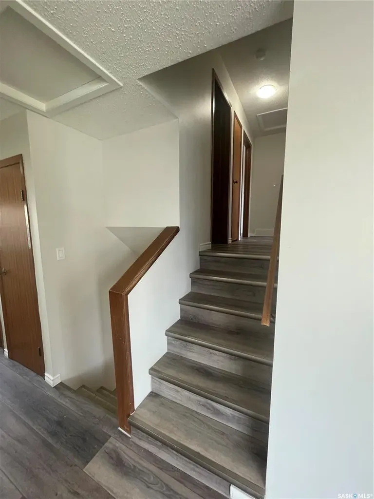 1510 Mckercher Drive Saskatoon SK S7H 5J9