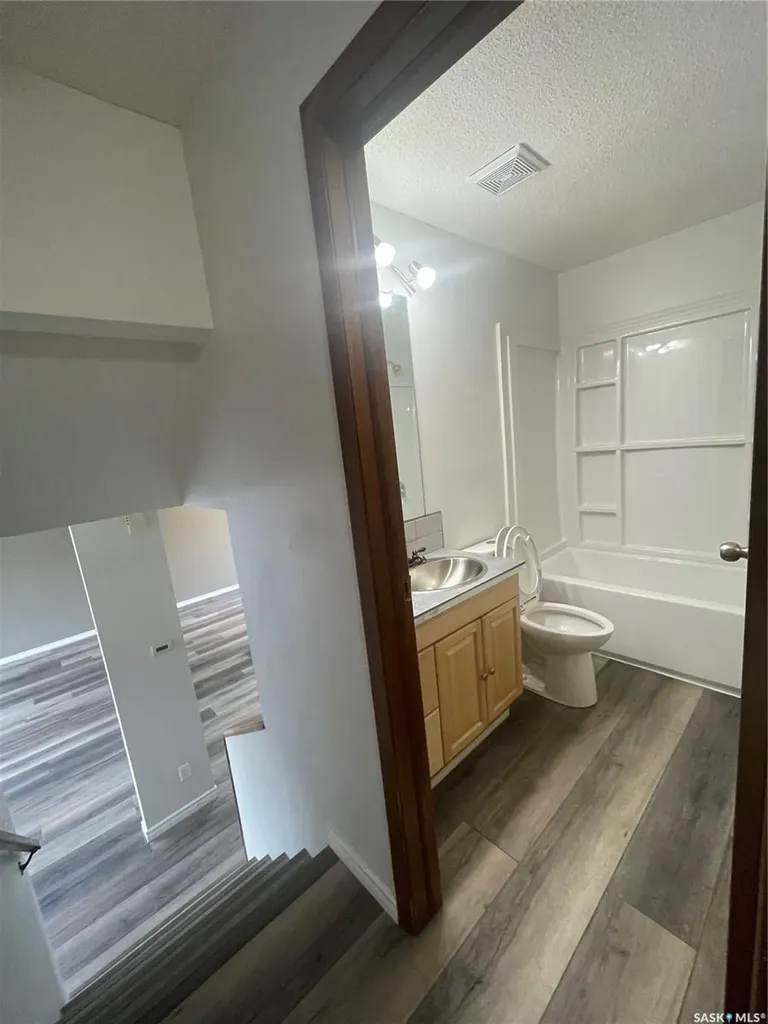 1510 Mckercher Drive Saskatoon SK S7H 5J9