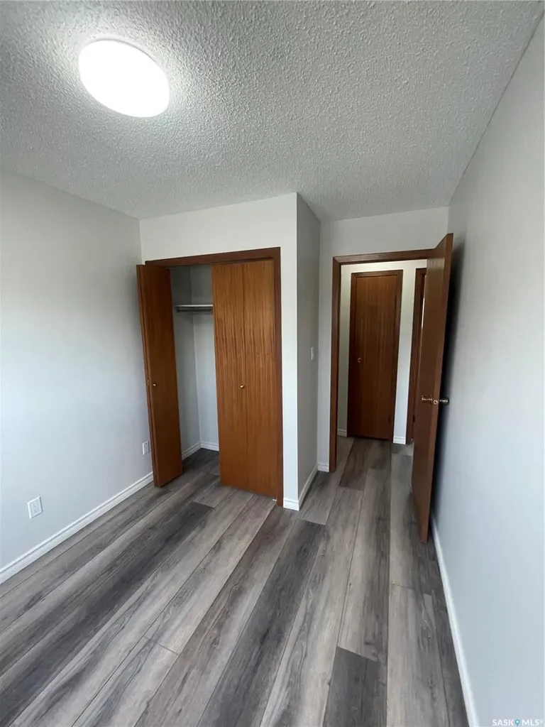 1510 Mckercher Drive Saskatoon SK S7H 5J9