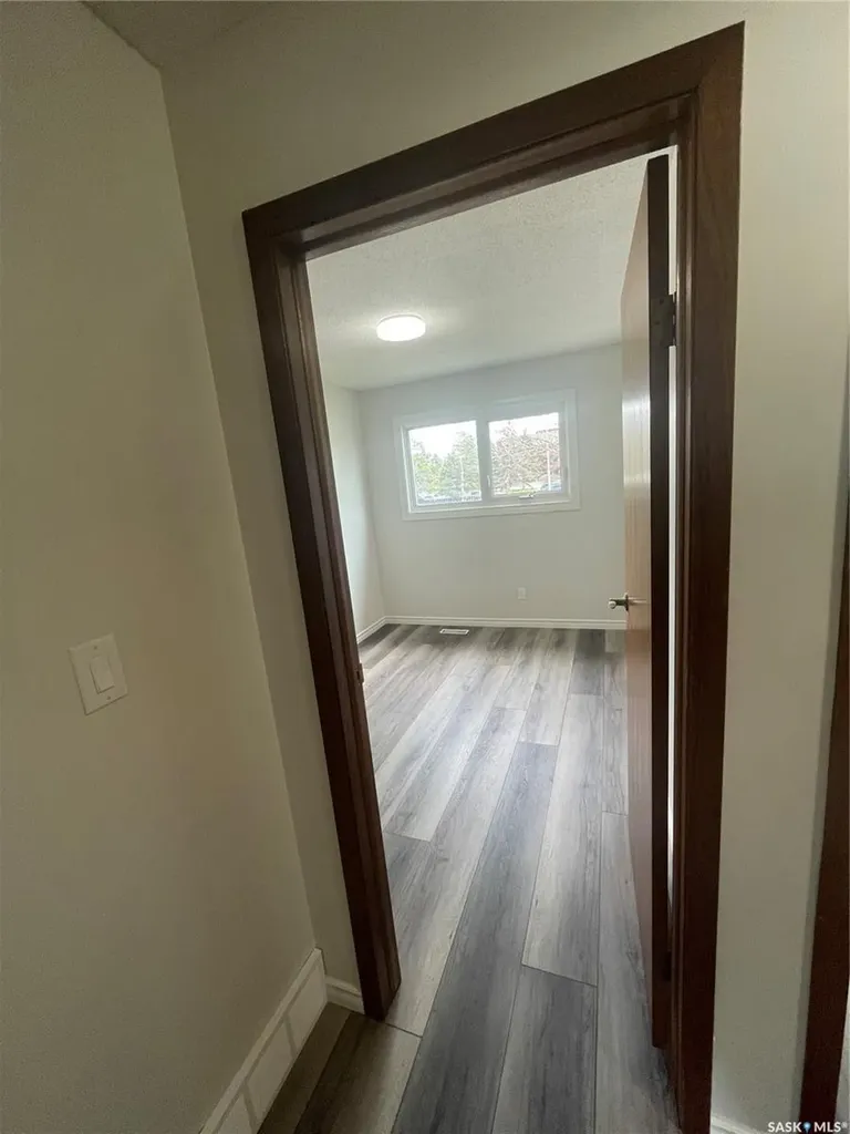 1510 Mckercher Drive Saskatoon SK S7H 5J9
