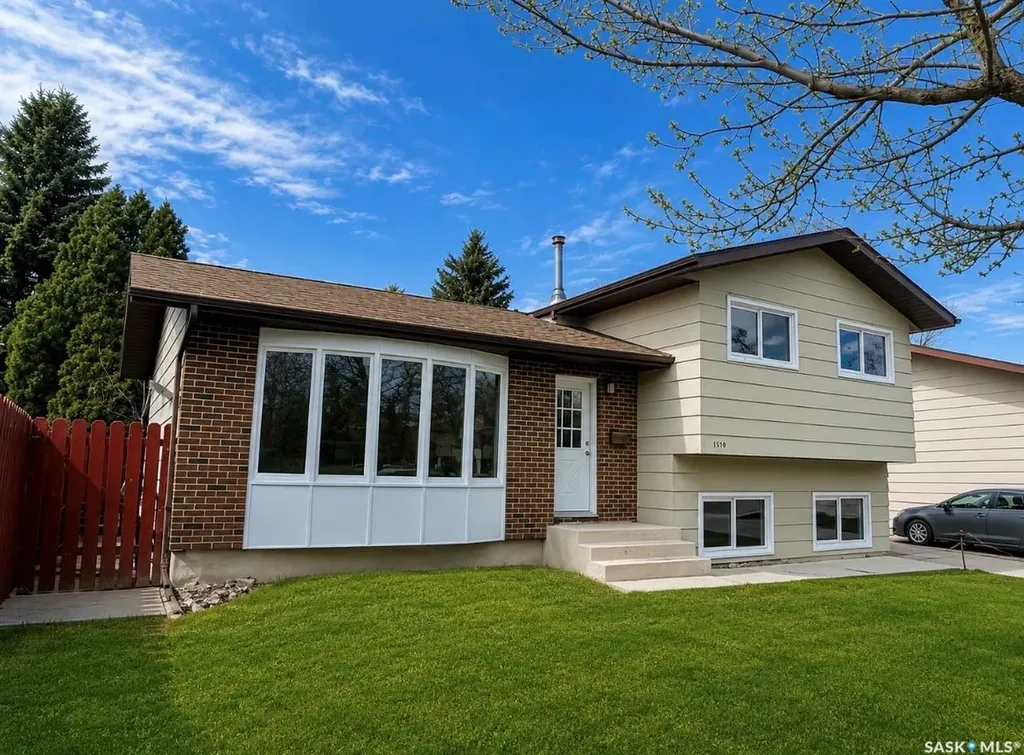 1510 Mckercher Drive Saskatoon SK S7H 5J9
