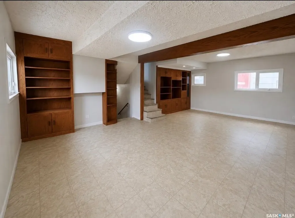 1510 Mckercher Drive Saskatoon SK S7H 5J9