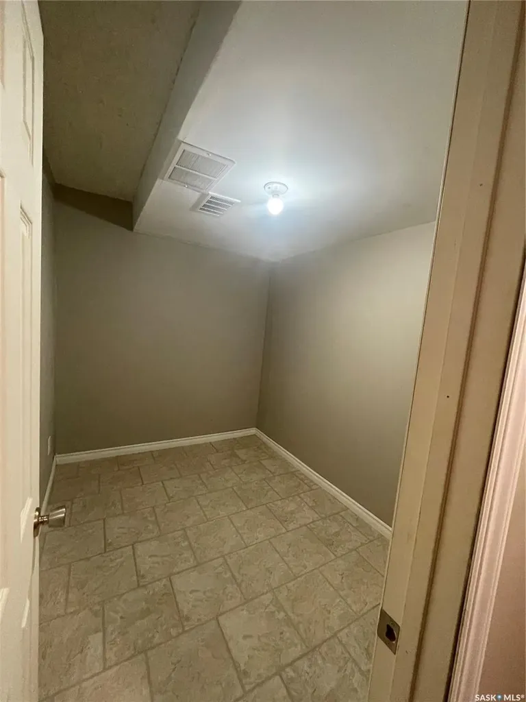1510 Mckercher Drive Saskatoon SK S7H 5J9