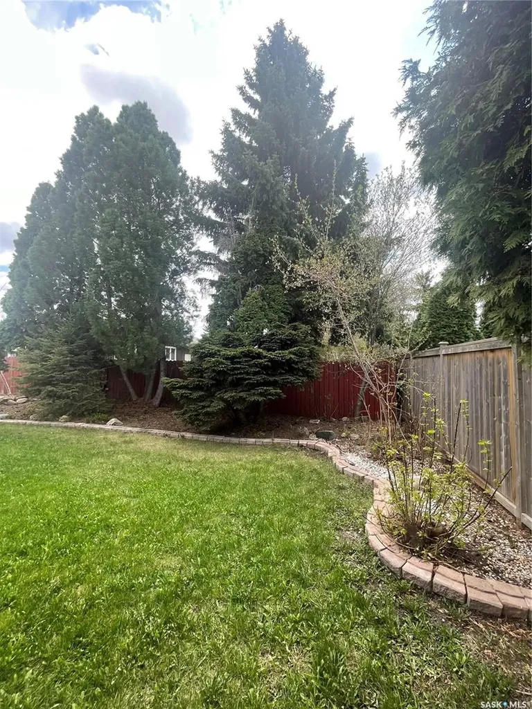 1510 Mckercher Drive Saskatoon SK S7H 5J9