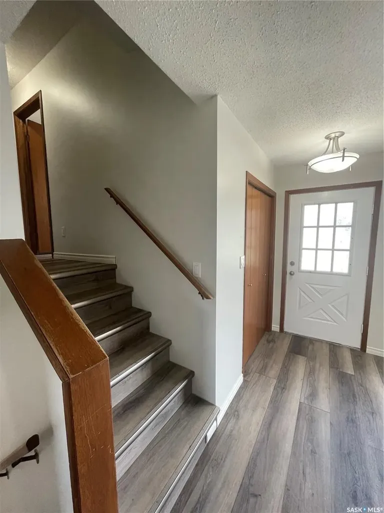 1510 Mckercher Drive Saskatoon SK S7H 5J9