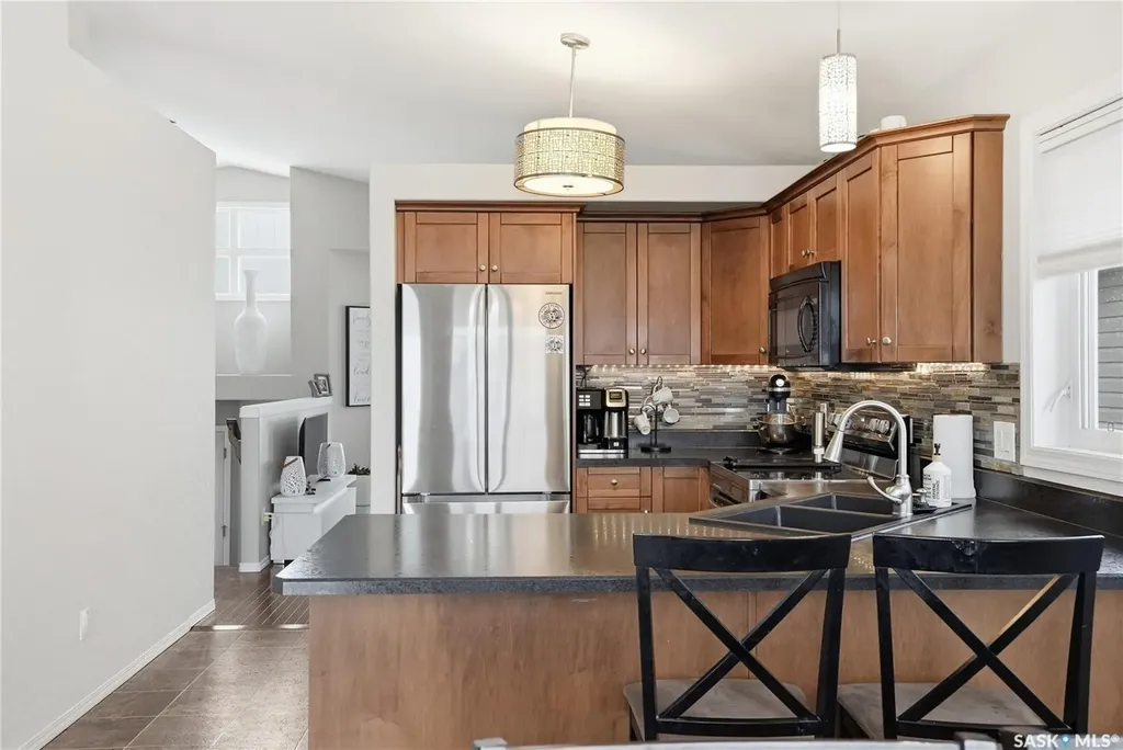 232 Enns Crescent Martensville SK S0K 0A2