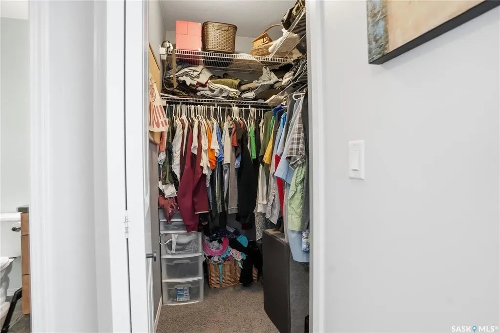 232 Enns Crescent Martensville SK S0K 0A2