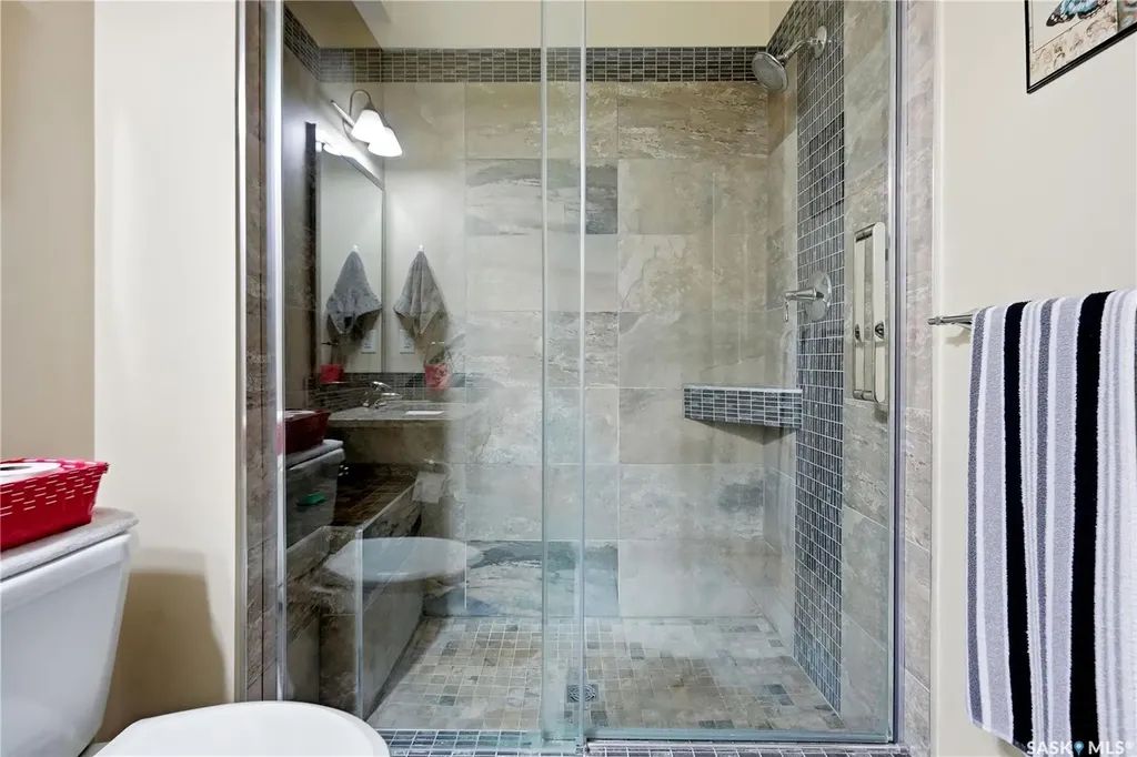 2160 Heseltine Road Regina SK S4V 1L2