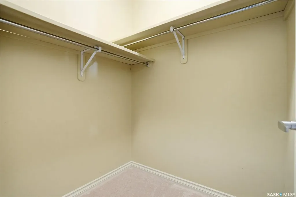 2160 Heseltine Road Regina SK S4V 1L2