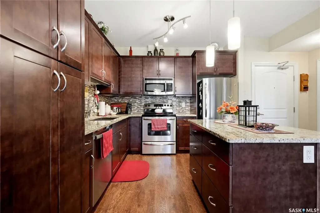 2160 Heseltine Road Regina SK S4V 1L2