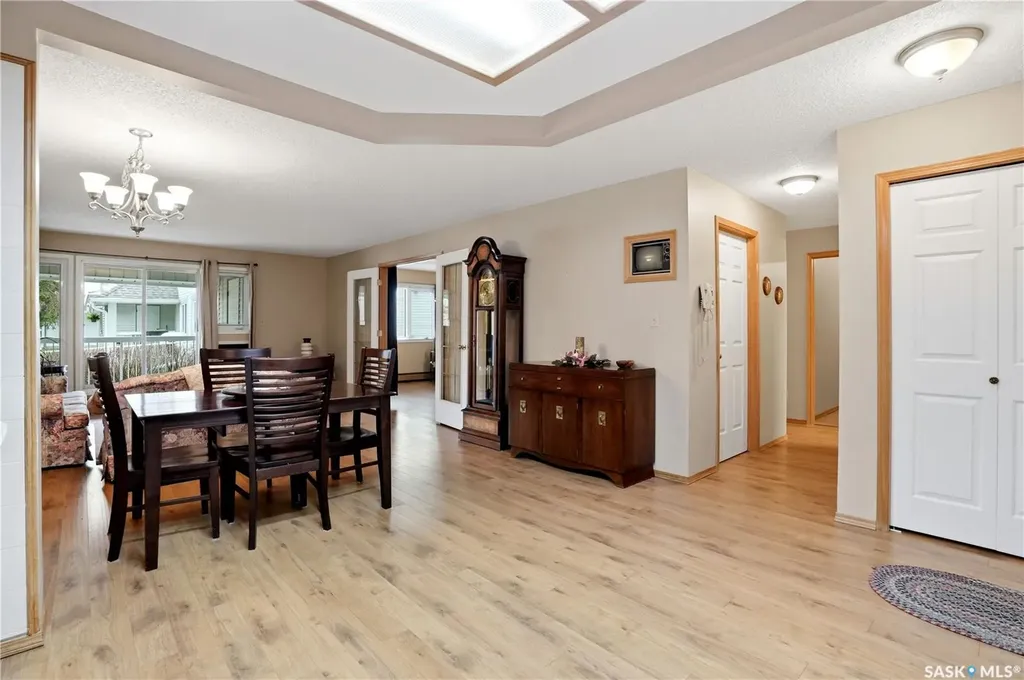 960 Assiniboine Avenue E Regina SK S4V 2P8