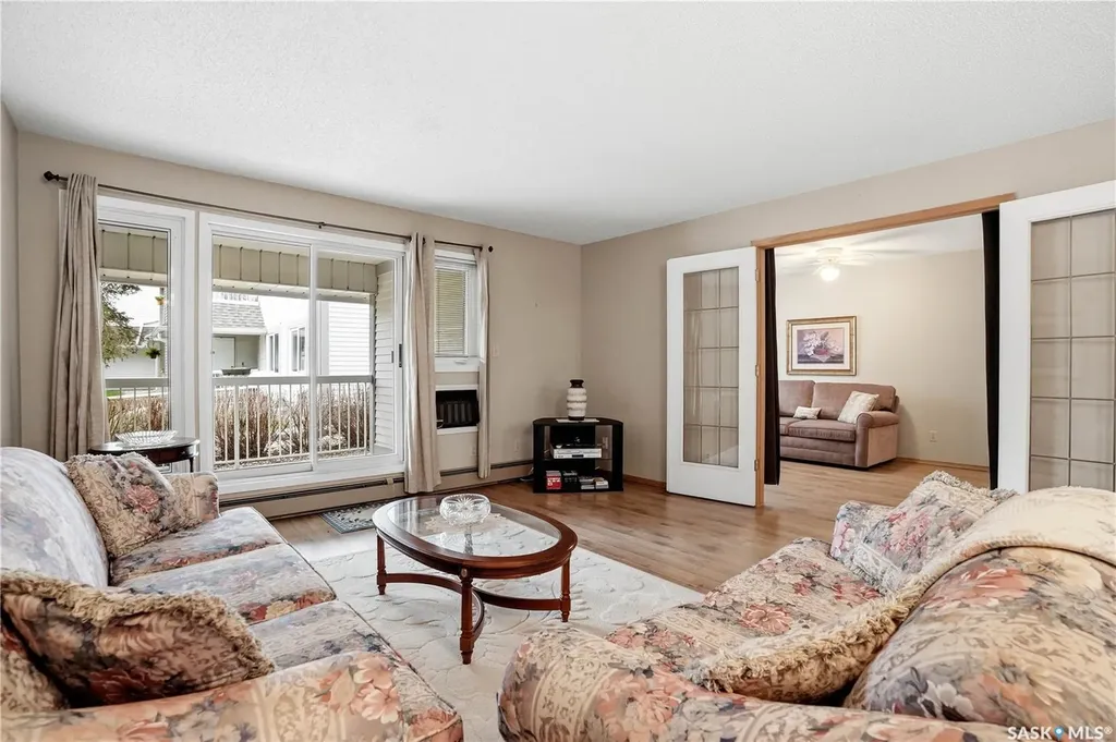 960 Assiniboine Avenue E Regina SK S4V 2P8