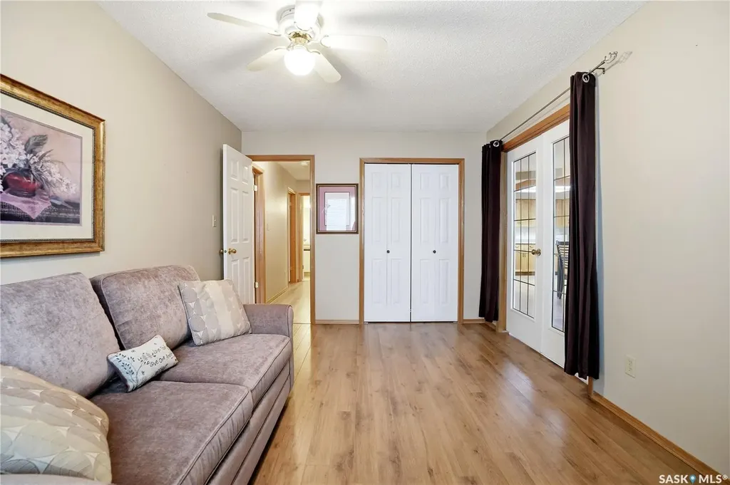 960 Assiniboine Avenue E Regina SK S4V 2P8