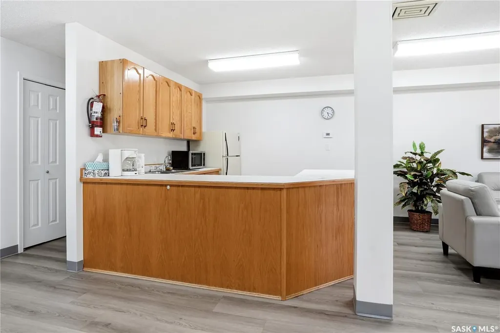960 Assiniboine Avenue E Regina SK S4V 2P8